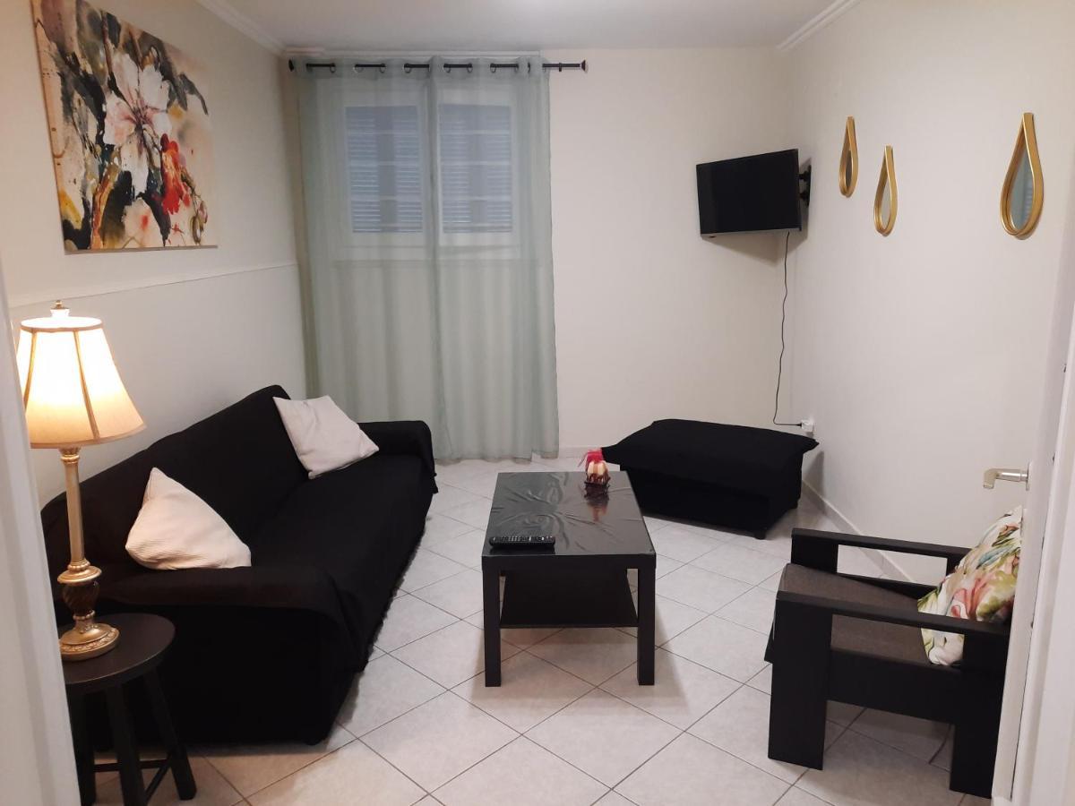 דירות אתונה Lousi House מראה חיצוני תמונה