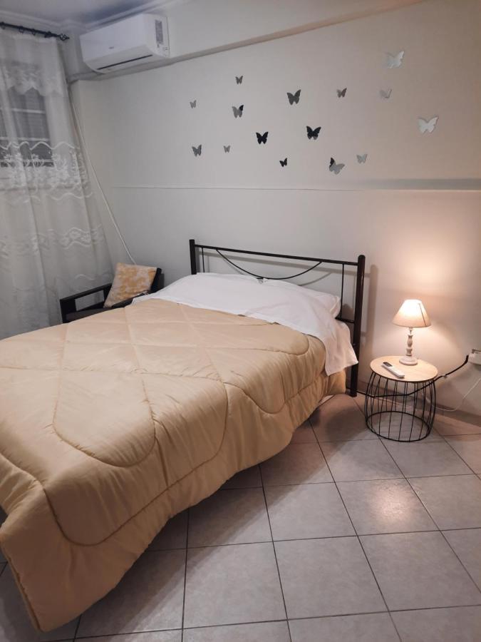 דירות אתונה Lousi House מראה חיצוני תמונה